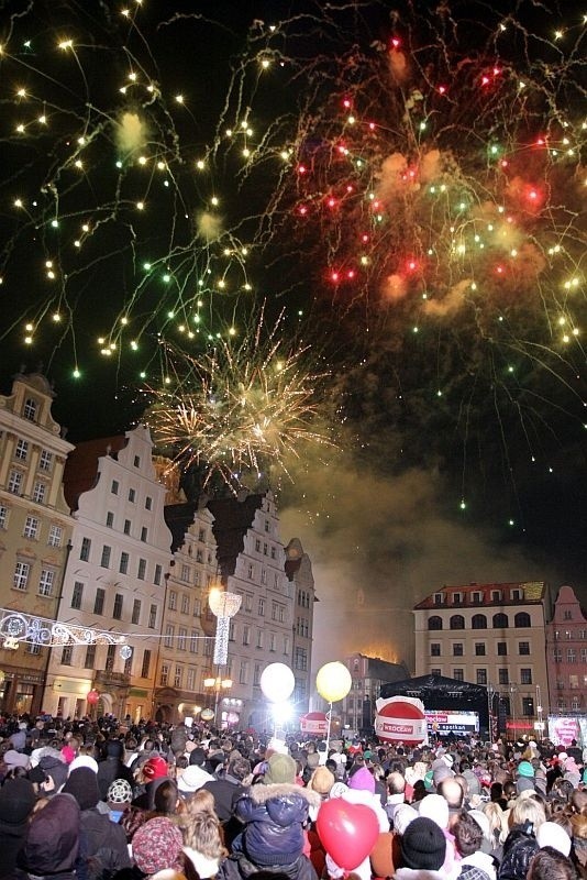 Wrocław: Światełko do nieba na koniec WOŚP