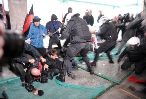 Poznań: Manifestacja w obronie Cegielskiego