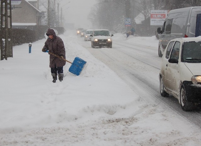 Droga wylotowa z Tarnowa na Tuchów w piątek przed południem