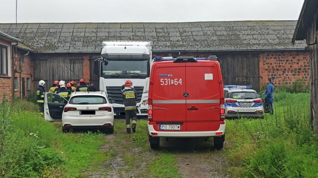 Chemiczne odpady składowali w stodole pod Kaliszem. Zostali zatrzymani na gorącym uczynku