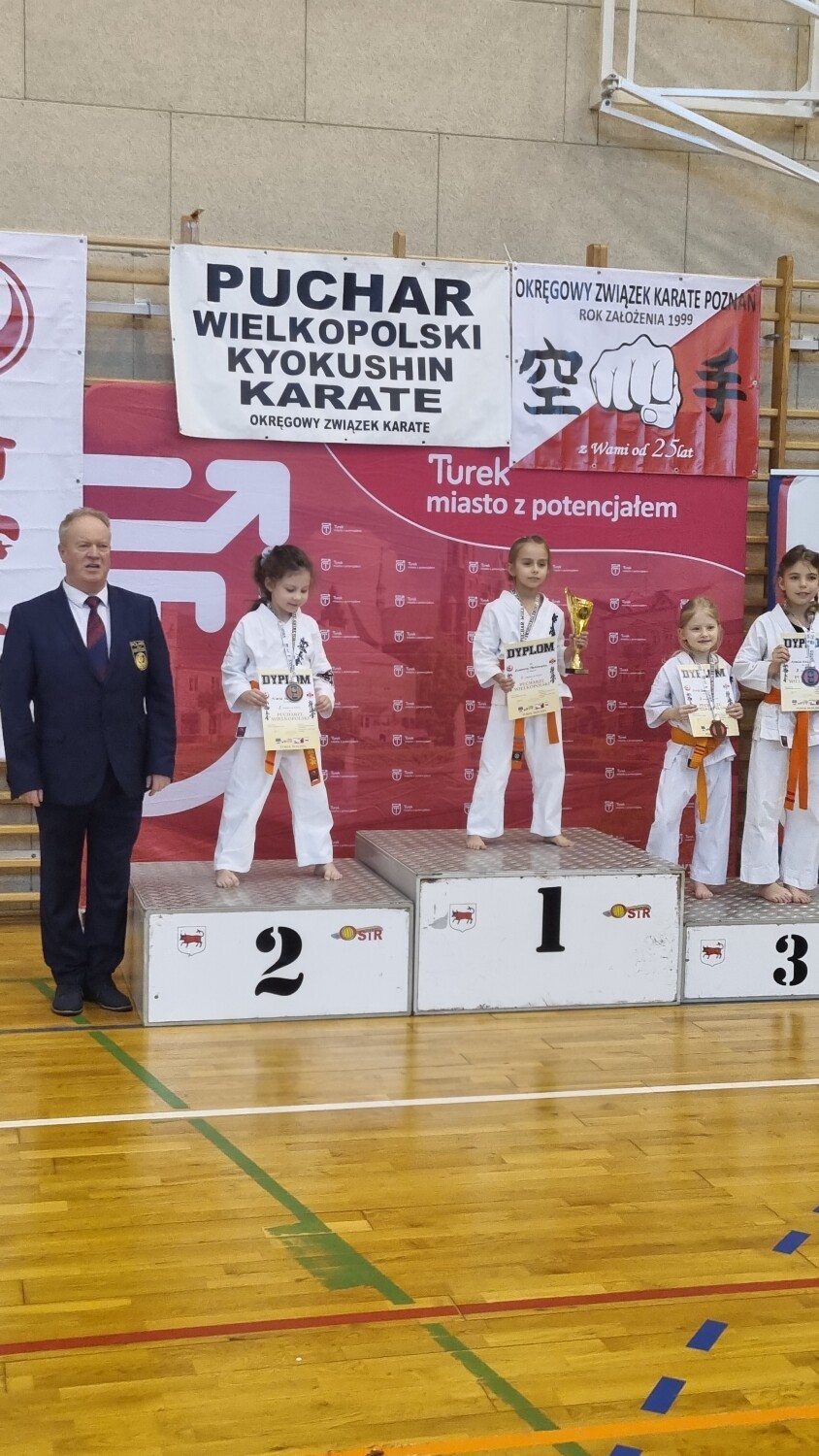 Karatecy z KK Randori z Radomska na Mistrzostwach Wielkopolski w Turku. ZDJĘCIA, WYNIKI