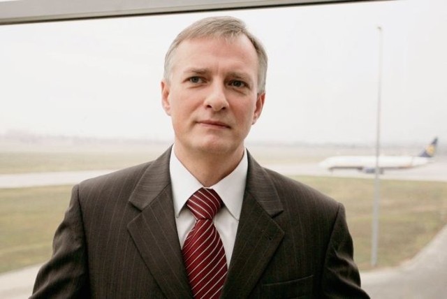 Prezes Mariusz Wiatrowski wciąż zapewnia, że termin rozbudowy lotniska nie jest zagrożony