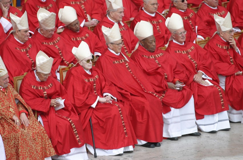 Rocznica śmierci Jana Pawła II. Zobaczcie archiwalne zdjęcia z uroczystości pogrzebowych w Rzymie