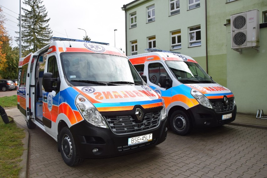 Szpital w Sejnach zakupił dwa nowe ambulanse [ZDJĘCIA]