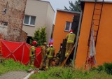 Tragiczny pożar we Wronkach. W zgliszczach strażacy znaleźli zwłoki. AKTUALIZACJA