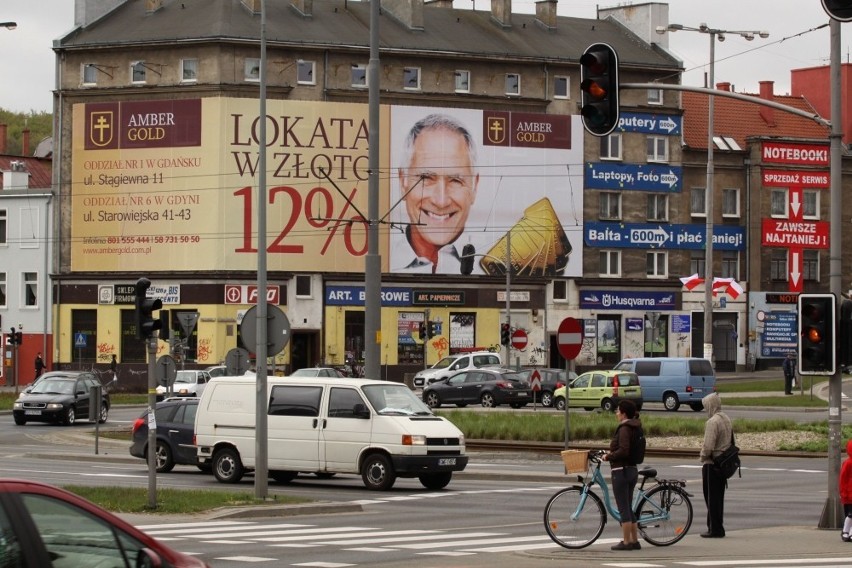 Radni mają dość szpecących reklam. Gdańsk próbuje zdyscyplinować właścicieli nieruchomości