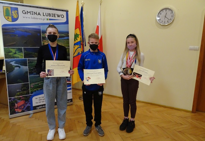 Lena Barczyńska, Kornelia Ziółkowska i Hubert Krzywoszyński...