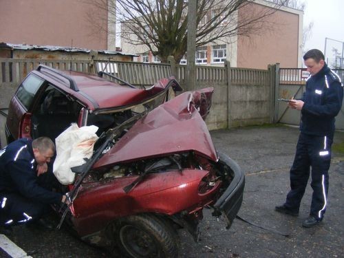 Trzy osoby zginęły w tragicznym wpadku w miejscowości Żuławki w powiecie nowodworskim