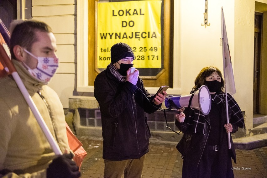 Protest w centrum Tarnowa po publikacji uzasadnienia wyroku...