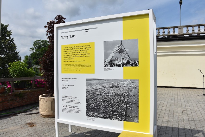 Jasna Góra. Wystawa fotograficzna w 40. rocznicę pielgrzymki Jana Pawła II ZDJĘCIA także archiwalne