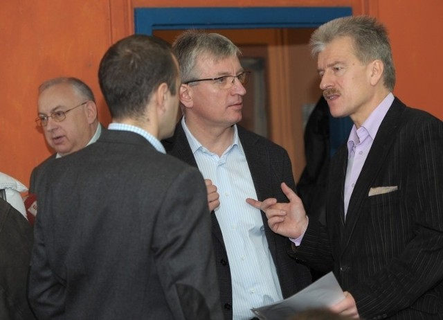 W 2010 roku Jacek Jaśkowiak wystartował przeciwko Ryszardowi Grobelnemu w wyborach na prezydenta miasta.
