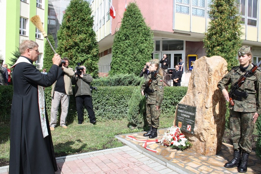 Olkusz. Odsłonięcie pomnika poświęconego pilotom...