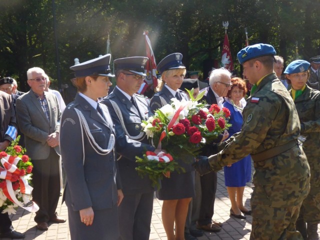 Dziś w całym kraju są obchodzone uroczystości 77. rocznicy wybuchu II wojny światowej. W Koszalinie oficjalne uroczystości zostały zorganizowane przed pomnikiem Martyrologii Narodu Polskiego na cmentarzu komunalnym.

