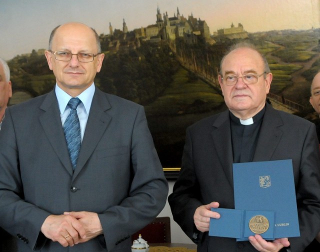 Ks. prof. Janusz Mariański otrzymał Medal Prezydenta Lublina