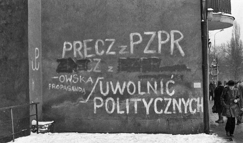 Wprowadzenie stanu wojennego spotkało się ze stanowczą...