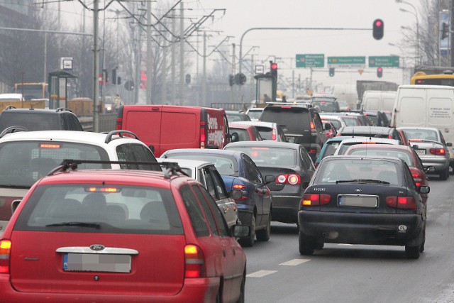 W ciągu roku łódzki kierowca marnuje 340 godzin