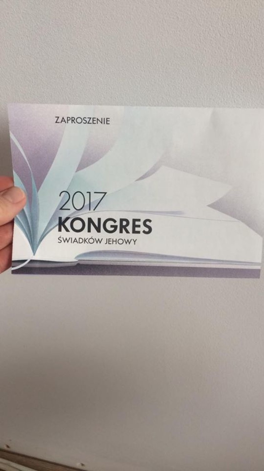 Kongres Świadków Jehowy w Szczecinie. Tysiące wyznawców w Azoty Arenie [WIDEO]