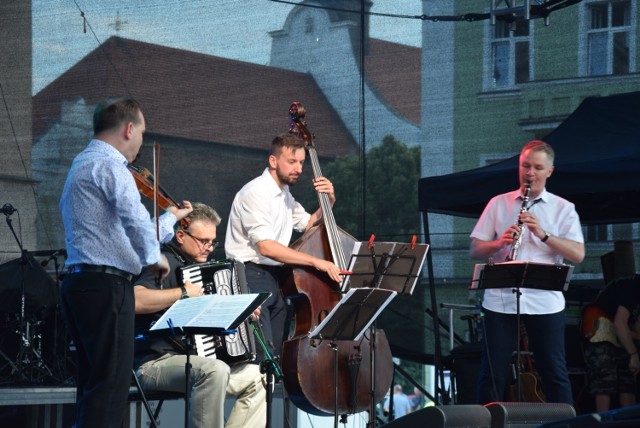 Centrum Kultury i Sztuki w Kaliszu zaprasza na koncert online Accorinet Klezmer Band