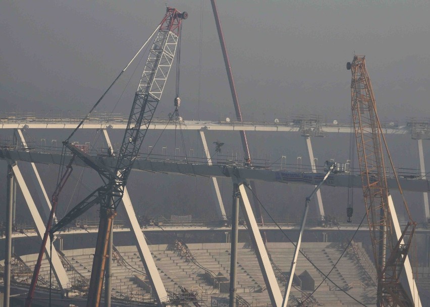 Pierścień zamknięty. Stadion Śląski ma pełny ring [GALERIA]