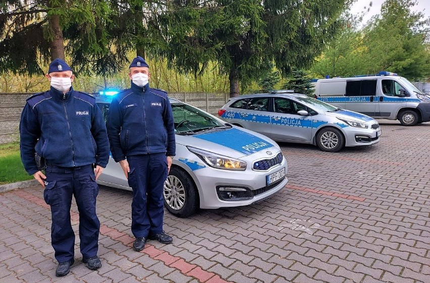 Policjanci i strażacy z Radomska oddali cześć śp. Michałowi Kędzierskiemu. Policjant został zastrzelony na służbie