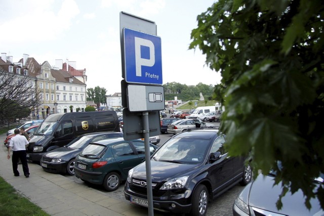 Koniec z podziałem na płatne i bezpłatne miejsca parkingowe w centrum Lublina - od 1 października zacznie funkcjonować strefa płatnego parkowania