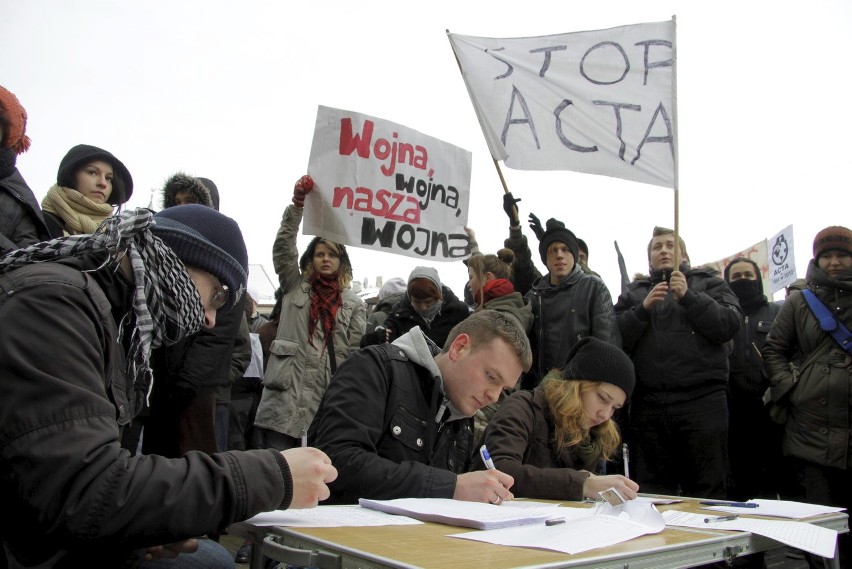 Protest przeciwko ACTA w Lublinie (ZDJĘCIA, WIDEO)