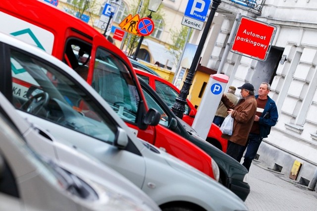 Na rewersie biletów strefy parkowania pojawią się reklamy