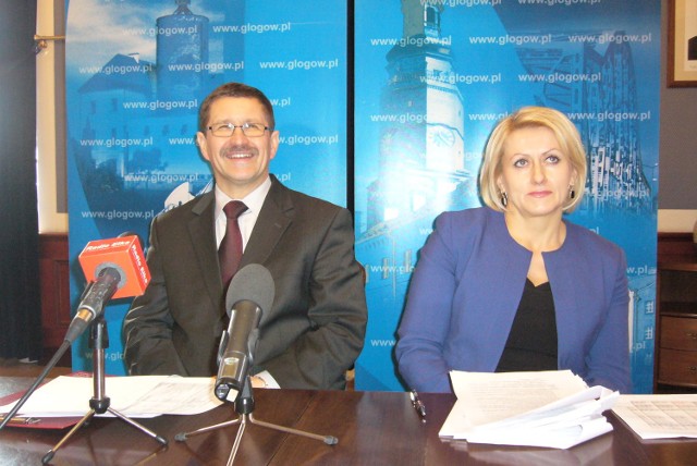 Prezydent Jan Zubowski i Anna Malica, skarbnik gminy