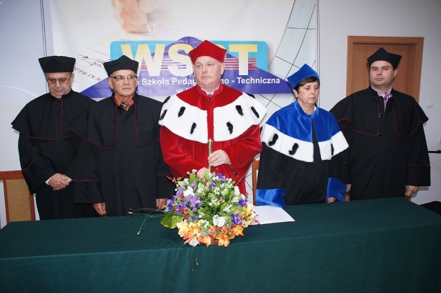 Rektor Krzysztof Gandziarski ogłosił rozpoczęcie nowego roku akademickiego w WSPT