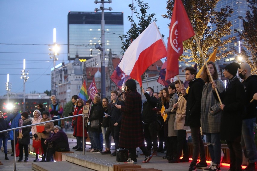 Protest w Katowicach przeciwko zmianom w systemie edukacji....