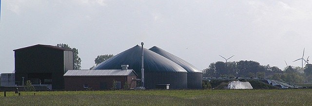 zdjęcie ilustracyjne/ biogazownia w Neuhaus