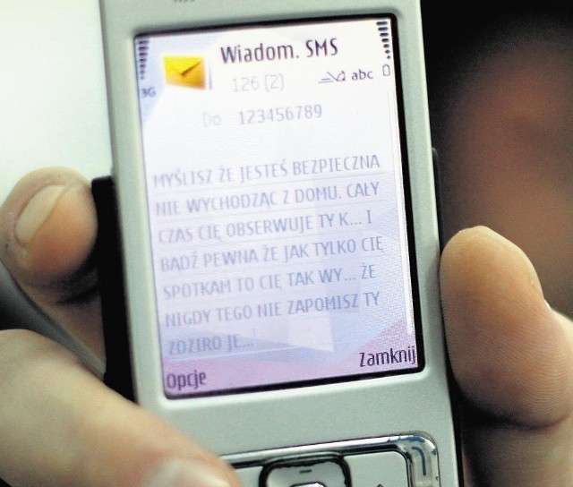 Najczęściej ofiary nękane są SMS-ami