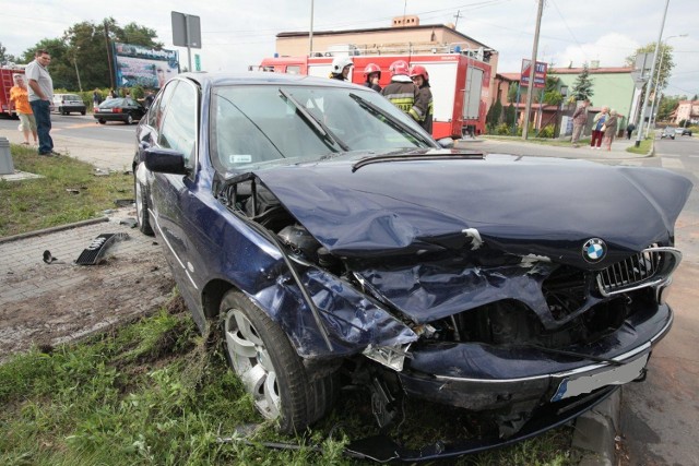 2 osoby zostały ranne w wypadku u zbiegu Paradnej i Obszarnej w Łodzi.
