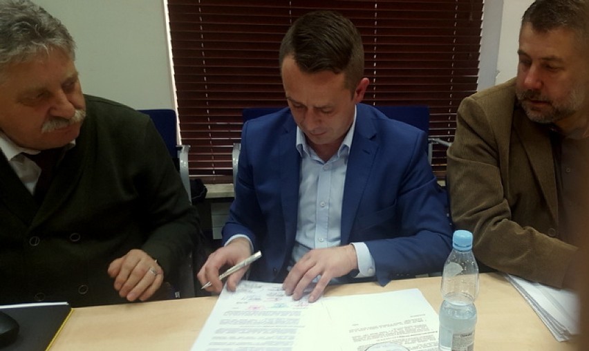 Podpisanie porozumienia pomiędzy zarządem PKP Cargo a...