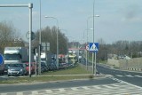 Poznań: Wypadek na moście Lecha. Wielkie korki [ZDJĘCIA]