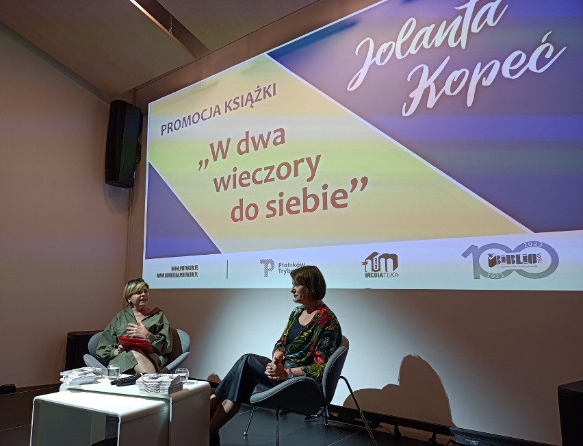 Promocja książki Jolanty Kopeć "W dwa wieczory do siebie" w...