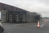 Wypadek na autostradzie A4 w Rudzie Śląskiej. Przewrócona ciężarówka blokuje ruch! 