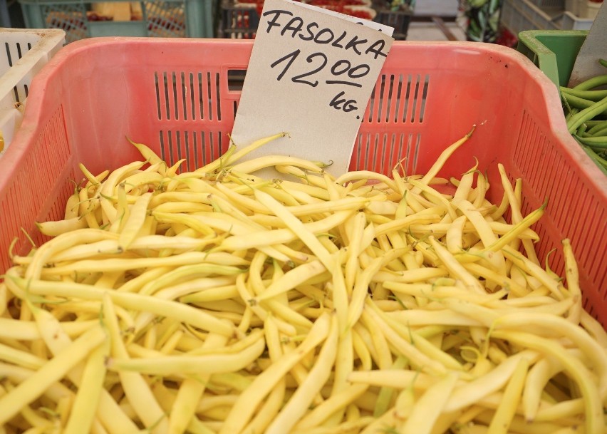 Ceny owoców i warzyw z targu na Ruskiej. Ile za czereśnie? 