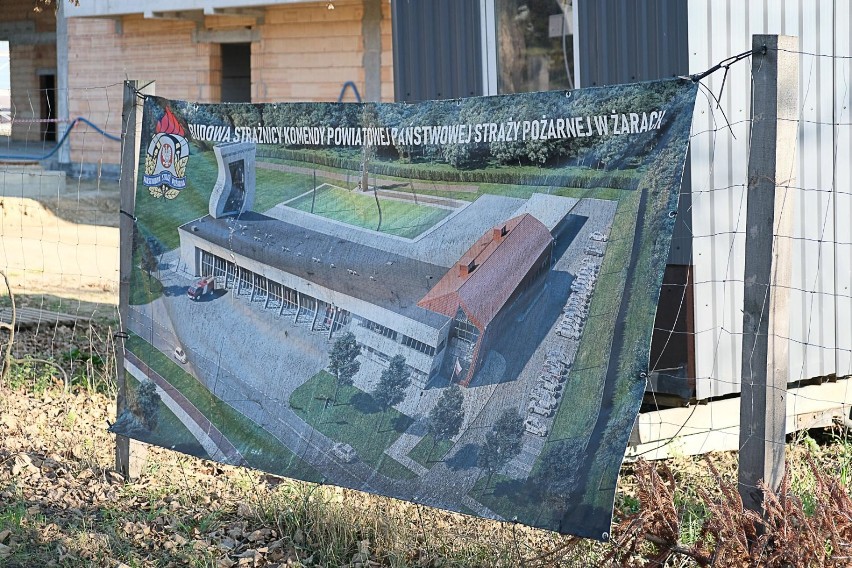 Budowa komendy Państwowej Straży Pożarnej w Żarach. Jeszcze trzy lata do przeprowadzki