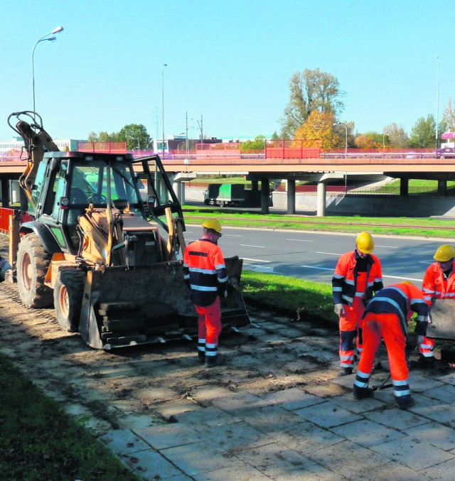 Rozpoczęła się budowa ścieżki rowerowej na Widzew