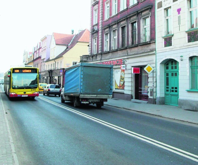 ZDiUM sprawdzi, co się dzieje z jezdnią na ulicy Średzkiej