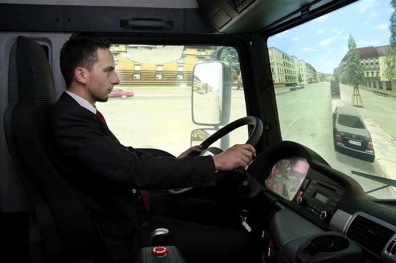 Symulator ciężarówki i autobusu