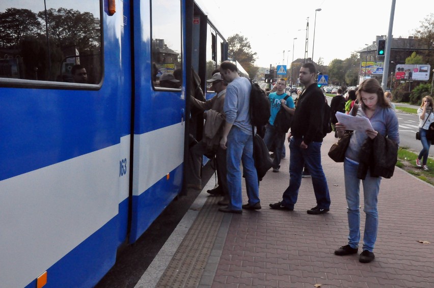 Zawieszenie na miesiąc komunikacji tramwajowej na os....