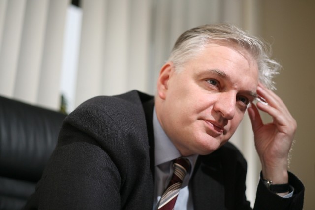 Minister Jarosław Gowin nie złamał prawa likwidując jednym podpisem 79 sądów - stwierdził w środę Trybunał Konstytucyjny.