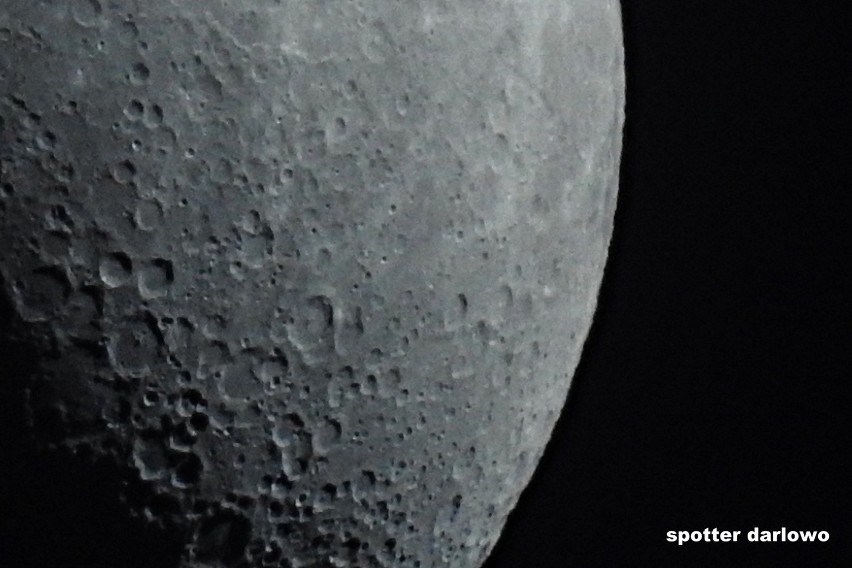 Księżyc widziany z Darłowa. Niesamowite zdjęcia Grzegorz Wandasa 