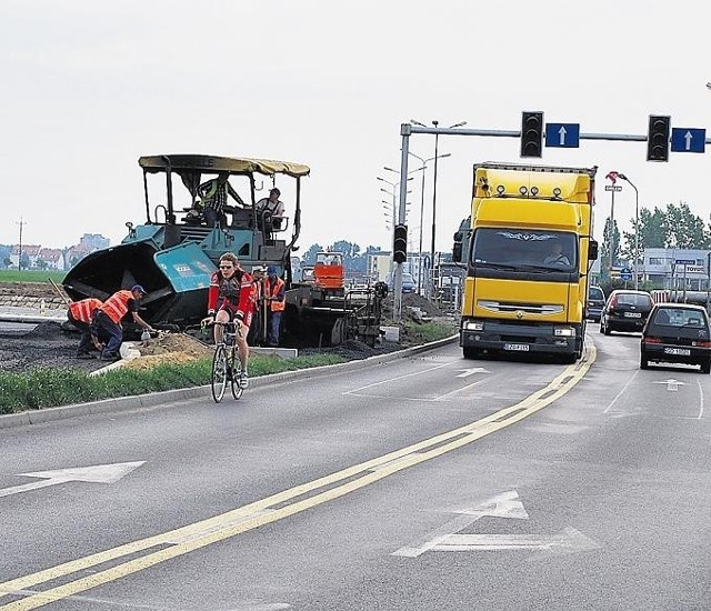 Budowa ronda przy ul. Fabrycznej ma się zakończyć na przełomie czerwca i lipca