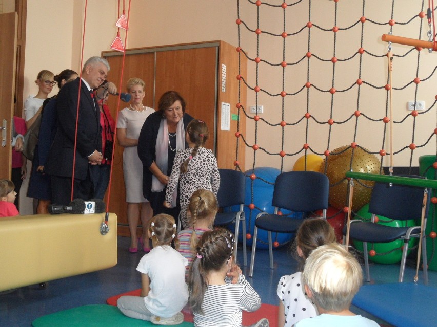 Sosnowiec: Anna Komorowska gościła w Centrum Pediatrii w Klimontowie [ZDJĘCIA, WIDEO]