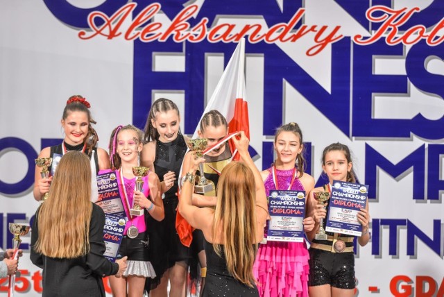 V GRAND PRIX FITNESS Aleksandry Kobielak (zawody Ogólnopolskie).  Mistrzostwa Świata Fitness FIT-KIDS & Fitness Aerobic kategoria „A” (zawodnicy trenujący powyżej 3 lat).