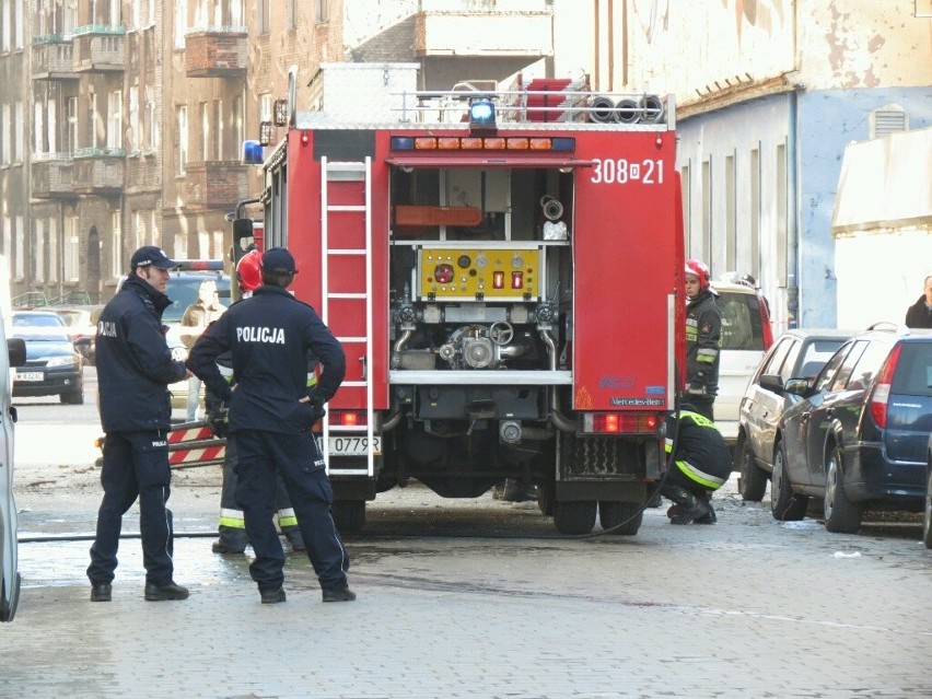 Wrocław: Wybuch gazu w budynku przy Żeromskiego (ZDJĘCIA)