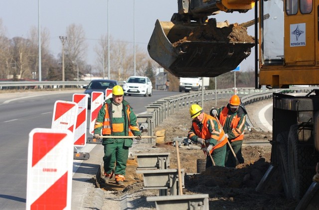 Przebudowa drogi krajowej nr 8 przenosi się w rejon Wolborza.